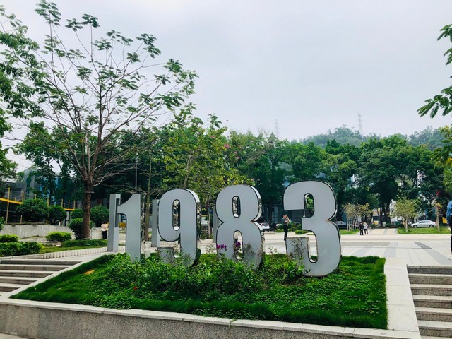 天津平衡重式全电动堆高车